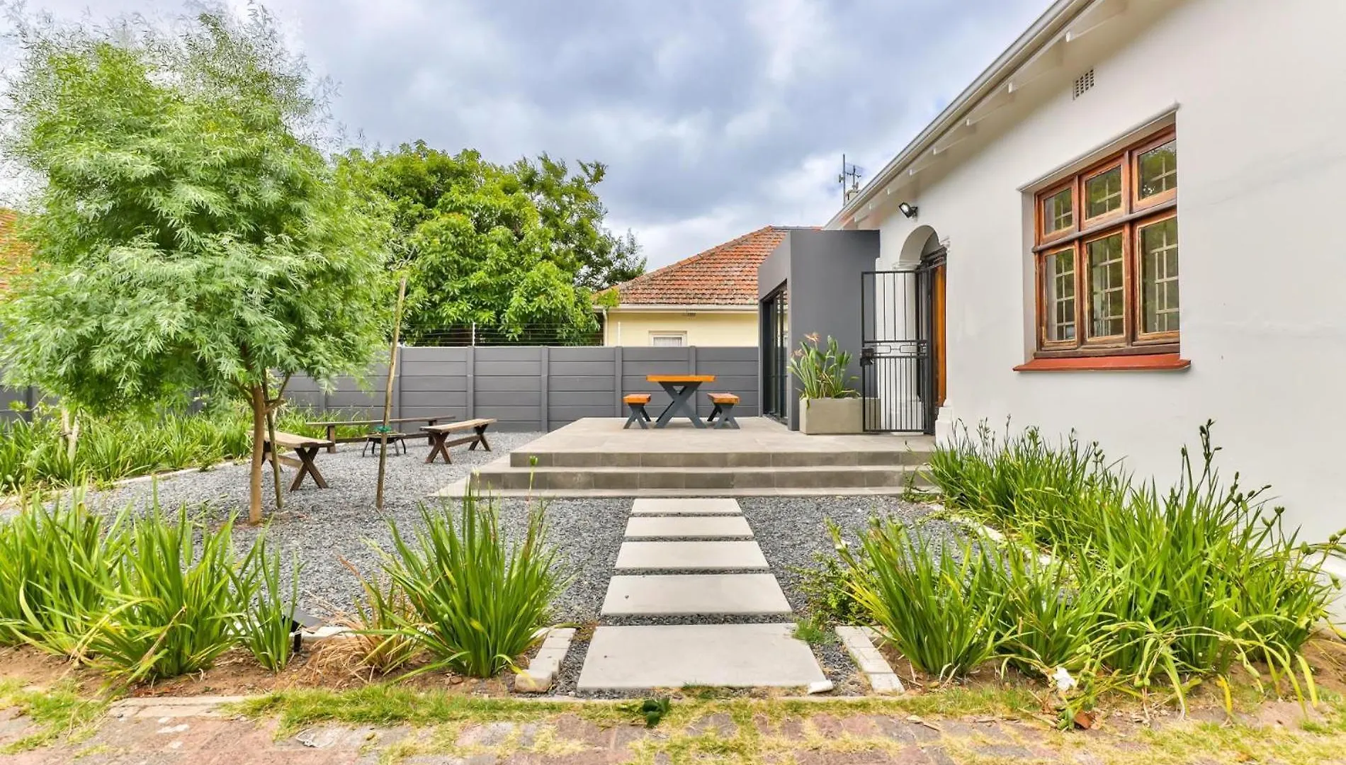 Spacious 6 Bedroom House In Charming Mowbray Cape Town
